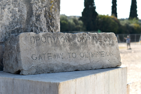 Atenas: Templo de Zeus Olímpico: ingresso e tour de áudio opcionalIngresso para o Templo de Zeus Olímpico