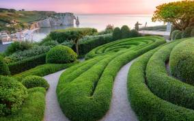 Normandy: Les Jardins d'Etretat Self-Guided Visit