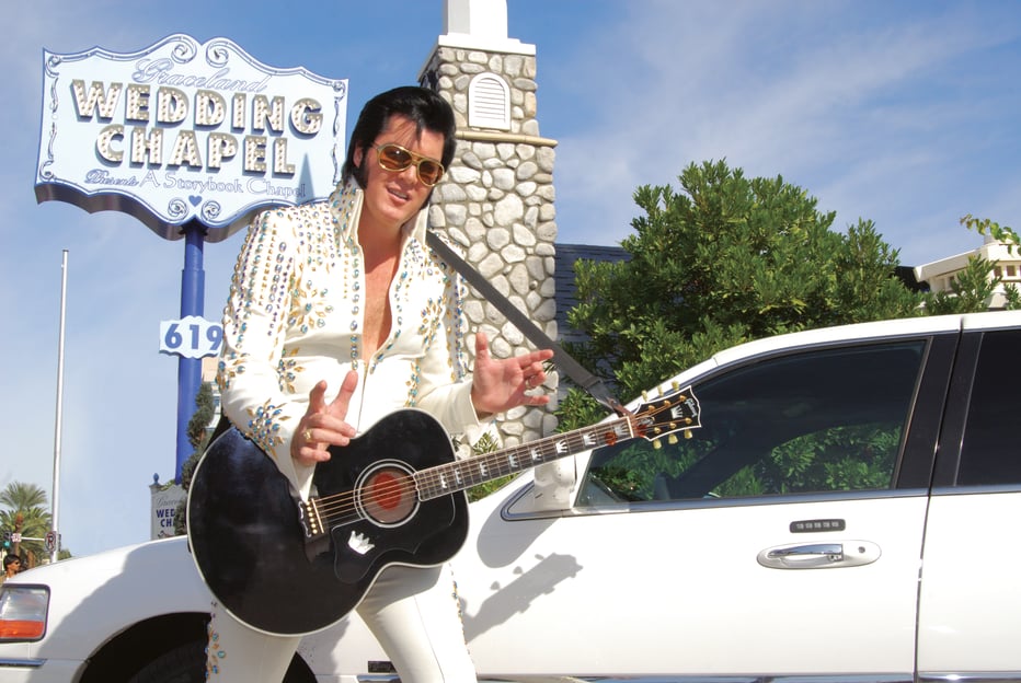 Las Vegas : mariage ou renouvellement sur le thème d&#039;Elvis dans la chapelle de Graceland