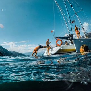 Paré, Lago di Como: Esperienza in Barca a Vela