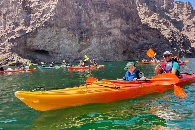 Från Las Vegas: Kajakuthyrning med transfer till Emerald Cave