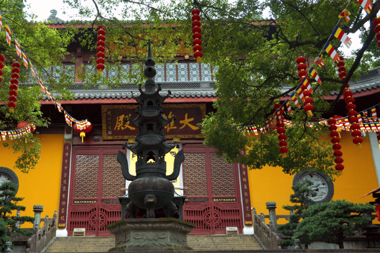 Hangzhou Temple Walk