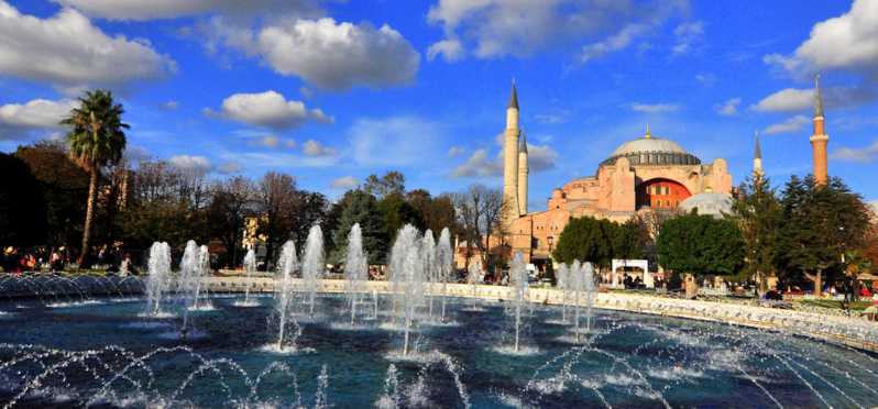 Istanbul: Topkapi, Hagia Sophia and Basilica Cistern Tour