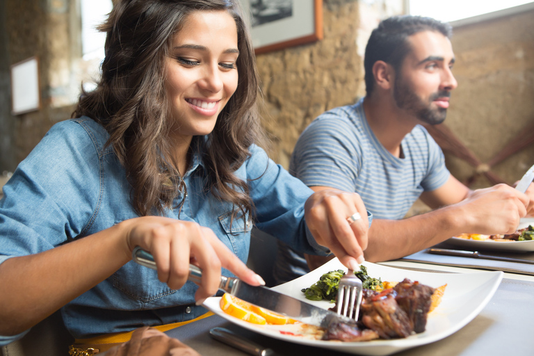 Krakau: traditionele culinaire tour5 uur durende proeverij van eten en wodka en sightseeingtour door Krakau