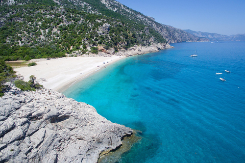 Santa Maria Navarrese: Full-Day Costa di Baunei Boat Tour