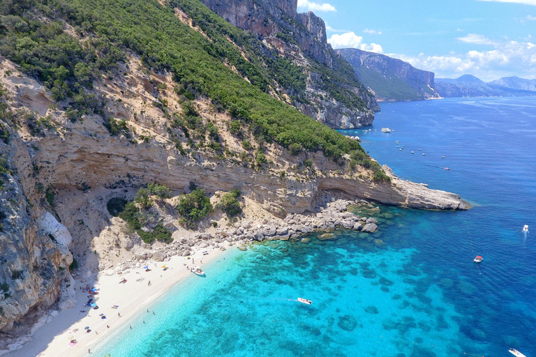 Santa Maria Navarrese: Full-Day Costa di Baunei Boat Tour