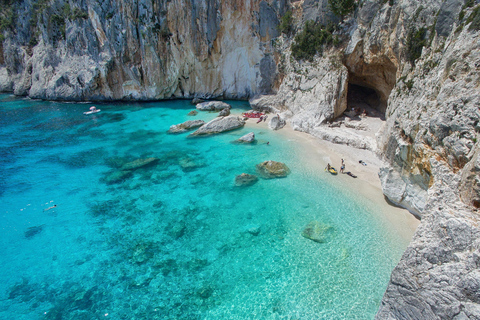 Santa Maria Navarrese: Full-Day Costa di Baunei Boat Tour