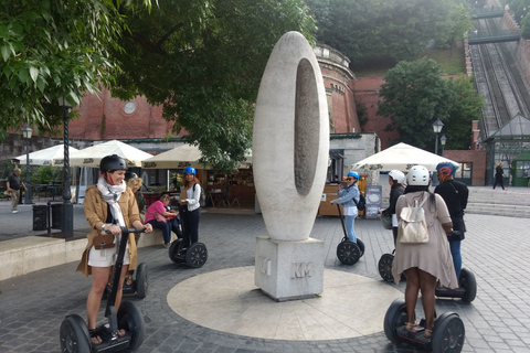 Budapest: Live-geführte Segway-Tour durch das BurgviertelKleingruppentour auf Hebräisch