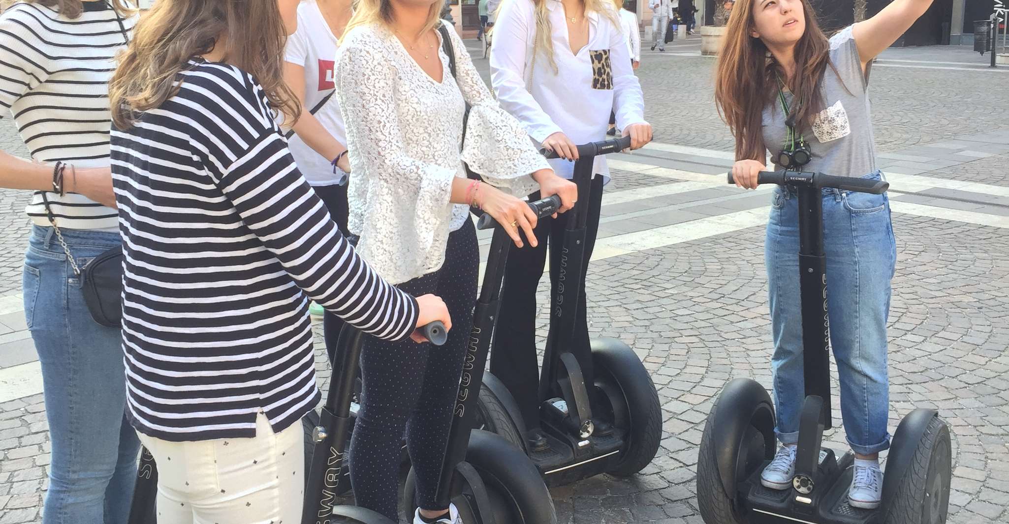 Budapest, Live-Guided Castle District Segway Tour - Housity