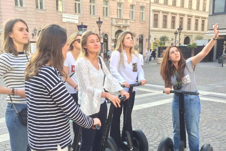 Budapest: Live-geführte Segway-Tour durch das BurgviertelKleingruppentour auf Hebräisch
