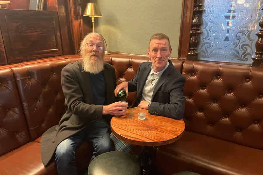 Glasgow: Go Drinking Whisky with a Scotsman