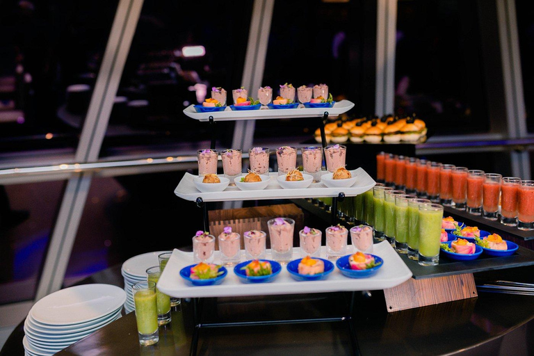 Colombo: Lotus Tower 360° Revolving Buffet & Tuk-Tuk Safari Meet at Lotus Tower Entrance: Restaurant Lunch/Dinner Buffet