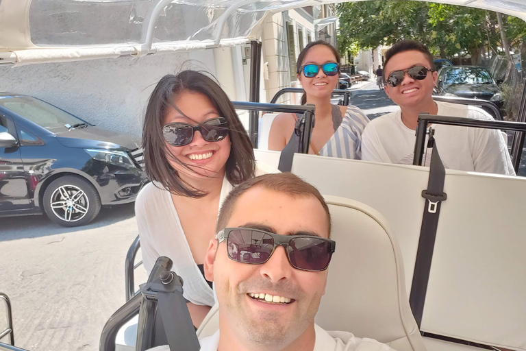 Atene: giro turistico serale privato in tuk-tuk elettricoTour in tuk-tuk con prelievo dall&#039;hotel