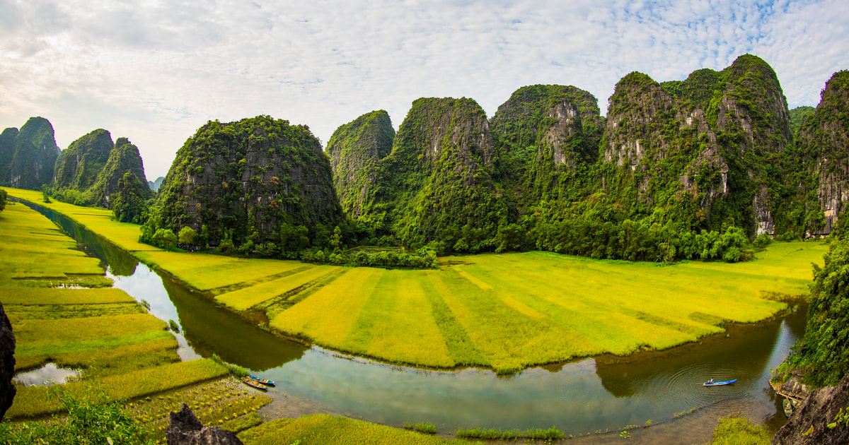 Best Family & Friend Day Trips and Activities in Vietnam 13 Ninh Binh Tour: Full-Day Hoa Lu and Tam Coc Boat Tour