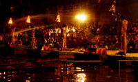 Inde, soirée Ganga Aarti avec dîner et transfert privé - Hizvo