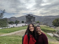 Van Yerevan, Garni Temple & Geghard Tour met Lavash Baking - Housity