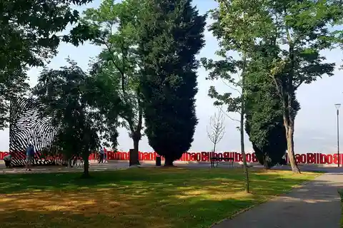 Excursão a pé e teleférico de Bilbau em espanhol
