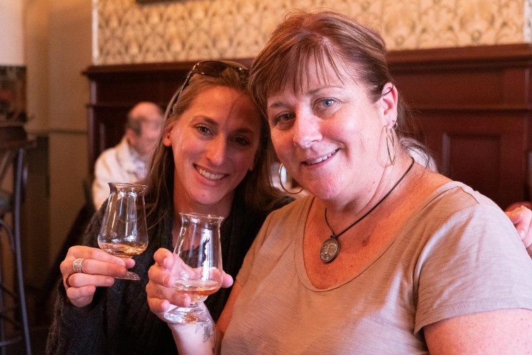 Dublin: 2-godzinny Premium Whiskey and Food Tasting Tour