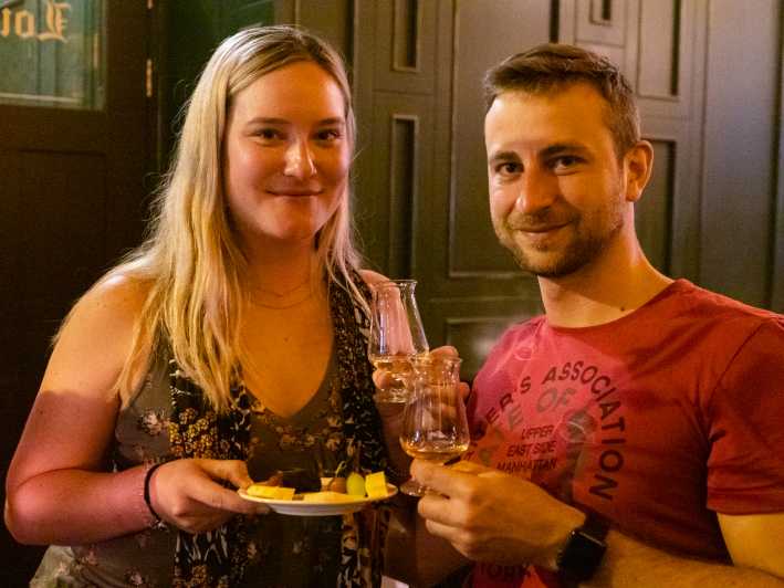 2-Hour Deluxe Whiskey & Food Tasting | GetYourGuide