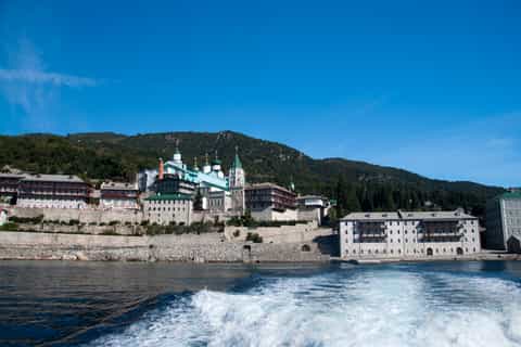 Van Ouranoupolis: boottocht rond de kloosters van Oros Athos