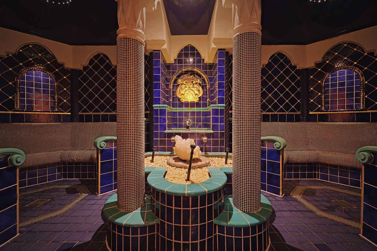 プラハ発:ボヘミアスイスと温泉ツアー