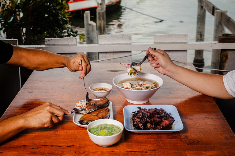 Pattaya Bites Food Tour with 14+ Tastings