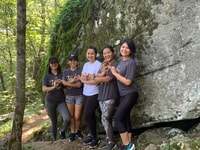 Asheville, Yoga sur une randonnée de montagne - Hizvo