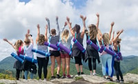 Asheville, Yoga sur une randonnée de montagne - Hizvo