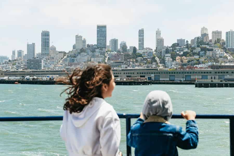 San Francisco Bay: Sightseeing-Bootsfahrt mit internationaler Kommentierung. Foto: GetYourGuide
