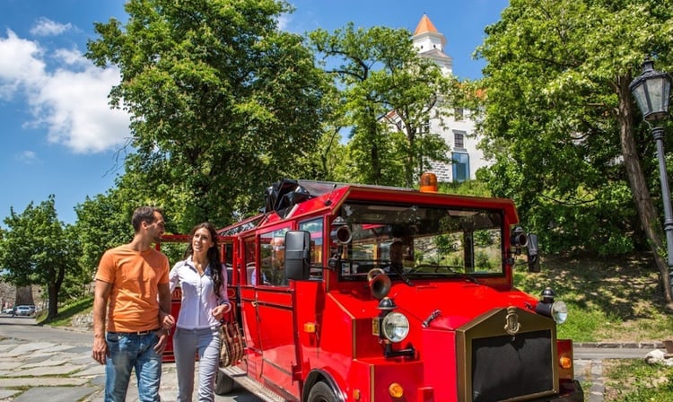 Братислава: обзорная автобусная экскурсия с входом в замок