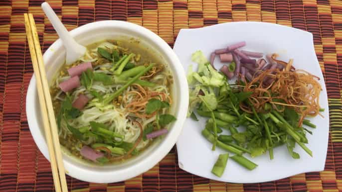 phnom penh smallgroup evening street food tour