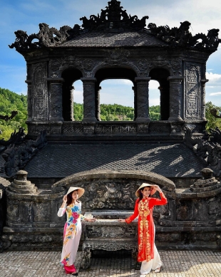 Vietnam, Culture, Facts & Travel