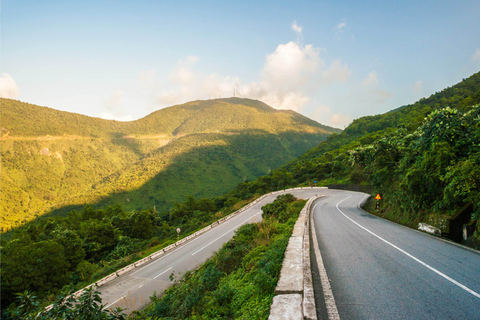 Da Nang: Tour per piccoli gruppi della città imperiale di Hue e del passo di Hai VanTour privato