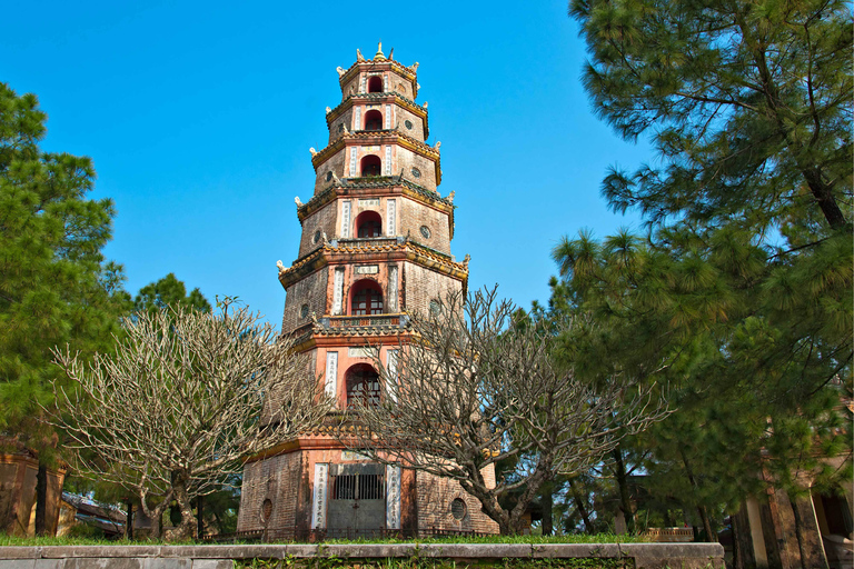 Da Nang: recorrido en grupo pequeño por la ciudad imperial de Hue y Hai Van PassTour privado con tarifas de entrada