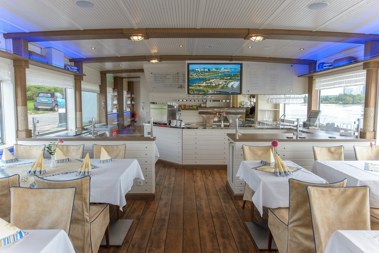 Vienne : Tour panoramique du DanubeCroisière avec Strudel aux pommes et boisson chaude