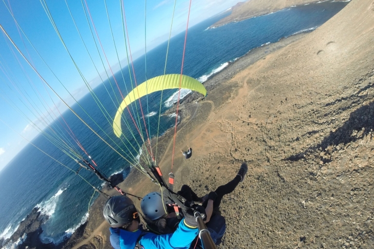 Lanzarote : Vol en parapente avec vidéoVol en parapente de 40 minutes