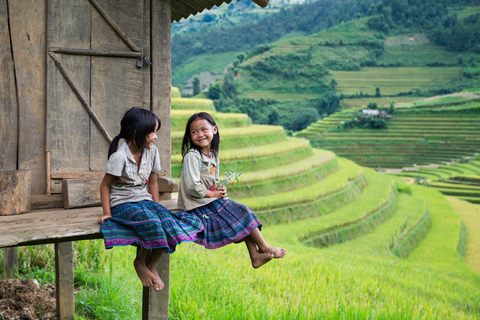 From Hanoi: 2-Day Sapa Cultural Exchange Tour with Homestay Share Room and Meeting Point Pickup