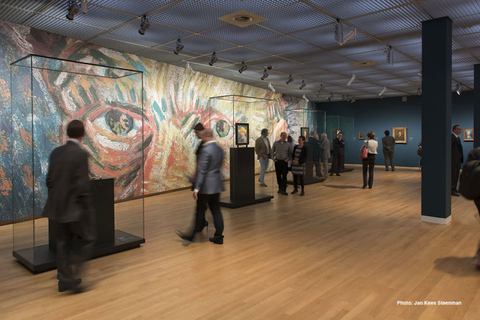 Amsterdam: Van Gogh Museum Guided Tour with EntryVan Gogh Museum Guided Tour in Spanish