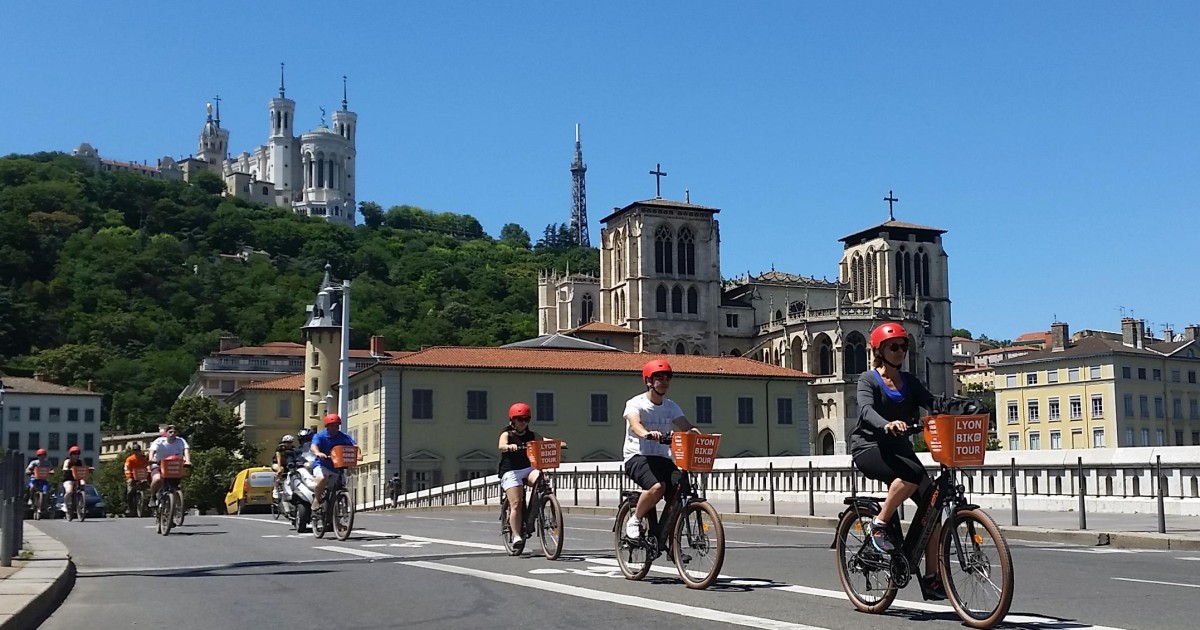 cycling tours lyon france