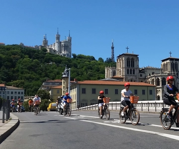 Lyon: 2-Hour Electric Bike Tour with a Local Guide