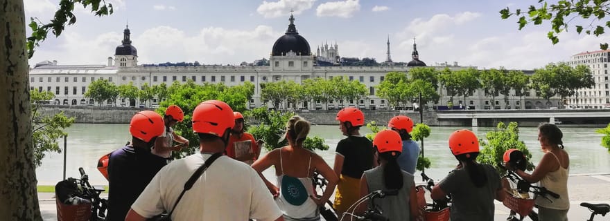 Expérience complète de 4 heures à Lyon : vélo électrique, dégustation et promenade