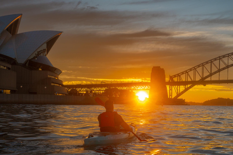 Sydney : Excursion en kayak au coucher du soleil dans le portExcursion en kayak double au coucher du soleil