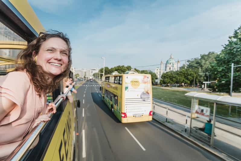 Bécs: Hop-On Hop-Off City Bus Combo: City Airport Train & Hop-On Hop ...