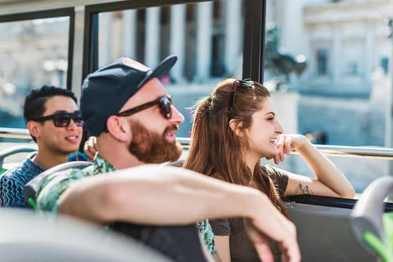 Βιέννη: Hop-On Hop-Off City Bus Combo: City Airport Train & Hop-On Hop ...