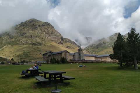 From Barcelona: Small-Group Pyrenees Hike with a Local Guide