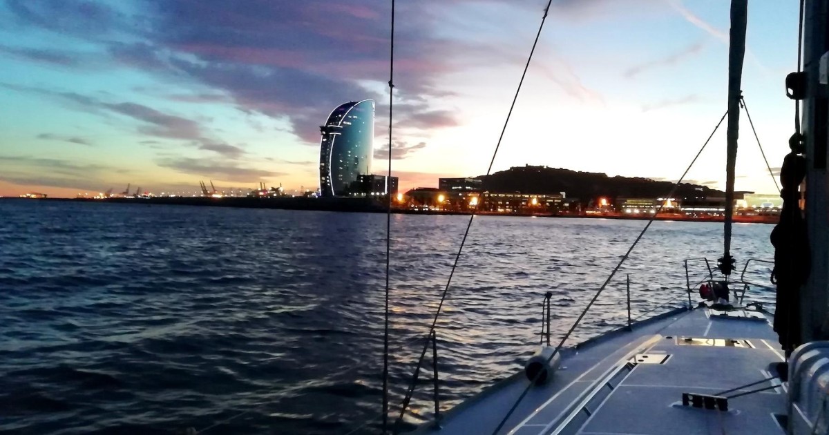 barcelona private sunset cruise