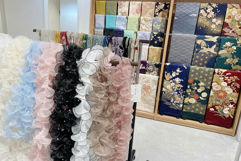 Tokyo: Asakusa Kimono Rental with Hairstyling & Photoshoot Female Basic Packages