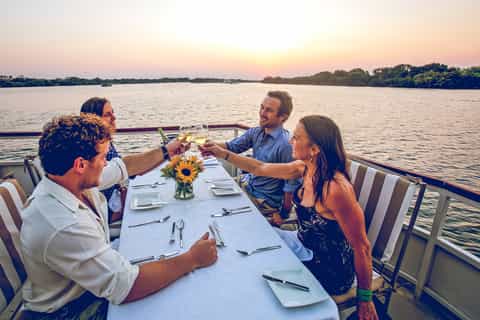 victoria falls sunset dinner cruise