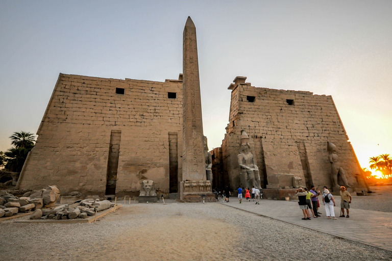 From Cairo: Day Trip to Luxor by PlaneSmall Group Tour without Entry Fees