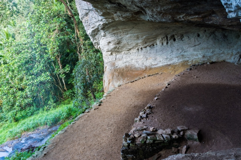 Van Colombo: Belilena Cave Expedition Day Tour